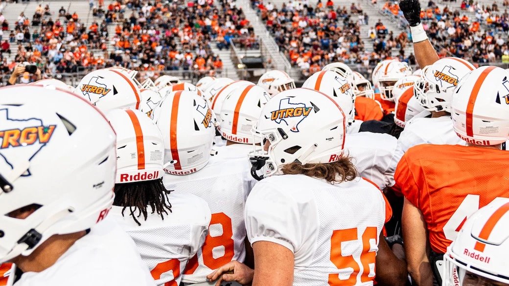 The University of Texas System (@utsystem) on Twitter photo Shoutout to the 2,478 amazing fans who helped make Monday unforgettable for <a href="/UTRGVFootball/">UTRGV Football</a>! ✌️ The @UTRGV team took to the field for its 1st open practice, gearing up for what's sure to be a historic inaugural 2025 season. #RallyTheValley #VsUp #WinToday goutrgv.com/sports/football Shoutout to the 2,478 amazing fans who helped make Monday unforgettable for <a href="/UTRGVFootball/">UTRGV Football</a>! ✌️ The @UTRGV team took to the field for its 1st open practice, gearing up for what's sure to be a historic inaugural 2025 season. #RallyTheValley #VsUp #WinToday goutrgv.com/sports/football