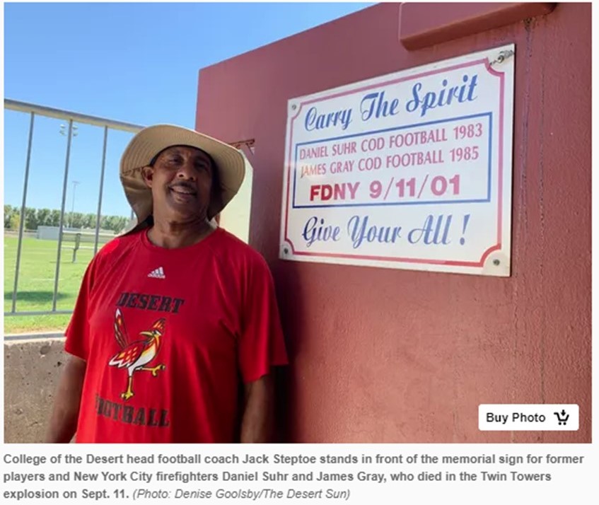 COD_Athletics's tweet image. TODAY! 🏈 The @CollegeOfDesert Athletics family honors the sacrifices of #September11th made by 2 COD #Football alums, Daniel Suhr and James Gray. Photos courtesy of @DesertSunSports Thank you to the writer, Denise Goolsby. 🏈 desertsun.com/story/news/201…