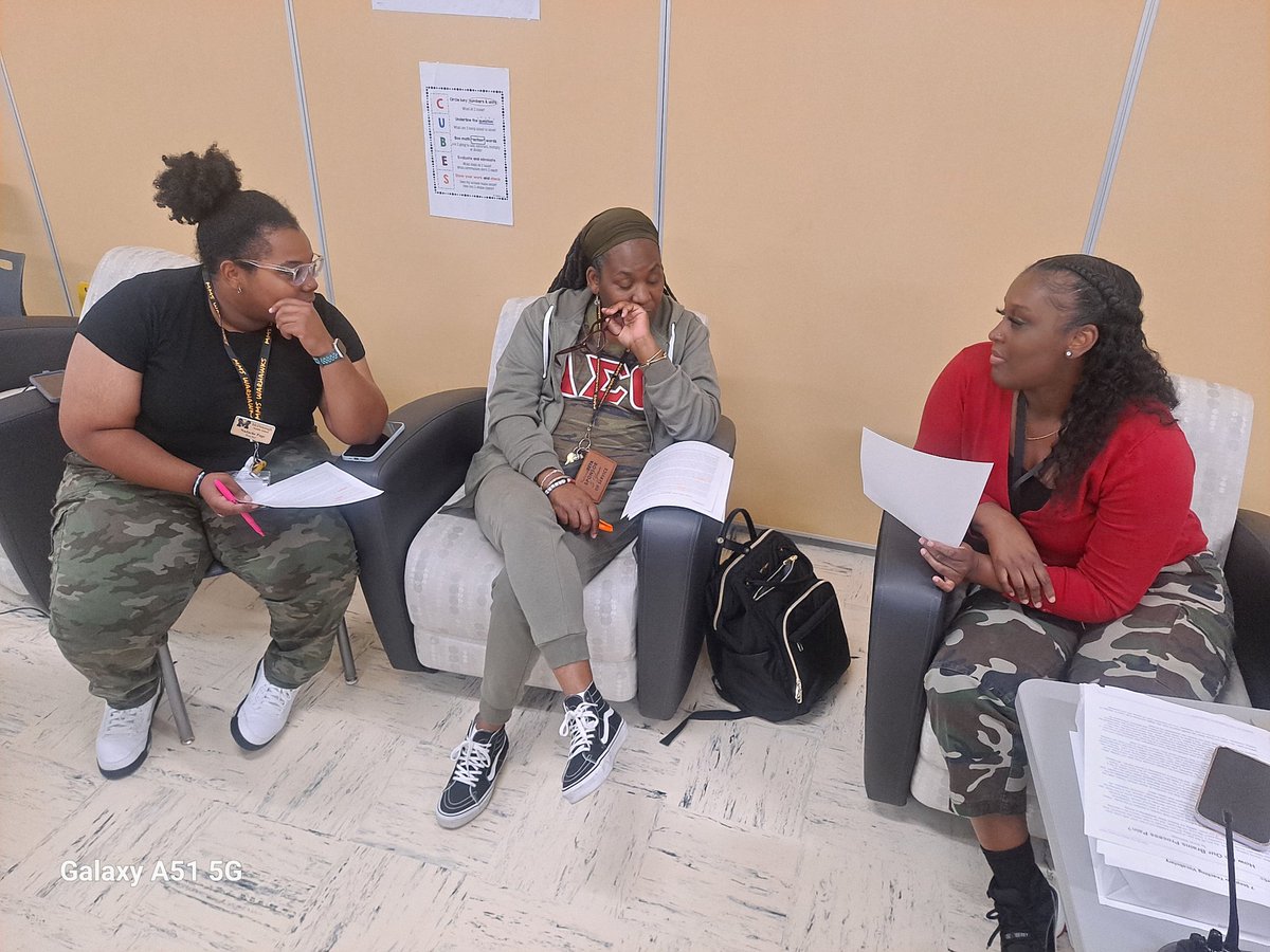 CynthiaByron4's tweet image. Today's PL was focused on "Building Academic Vocabulary for Learners: Our School Wide Approach "#BuildingforBetter @MMS_HCS @Coach___AP @yearnformore @DrKim_Kessinger @aliciaparker01 @APBates04