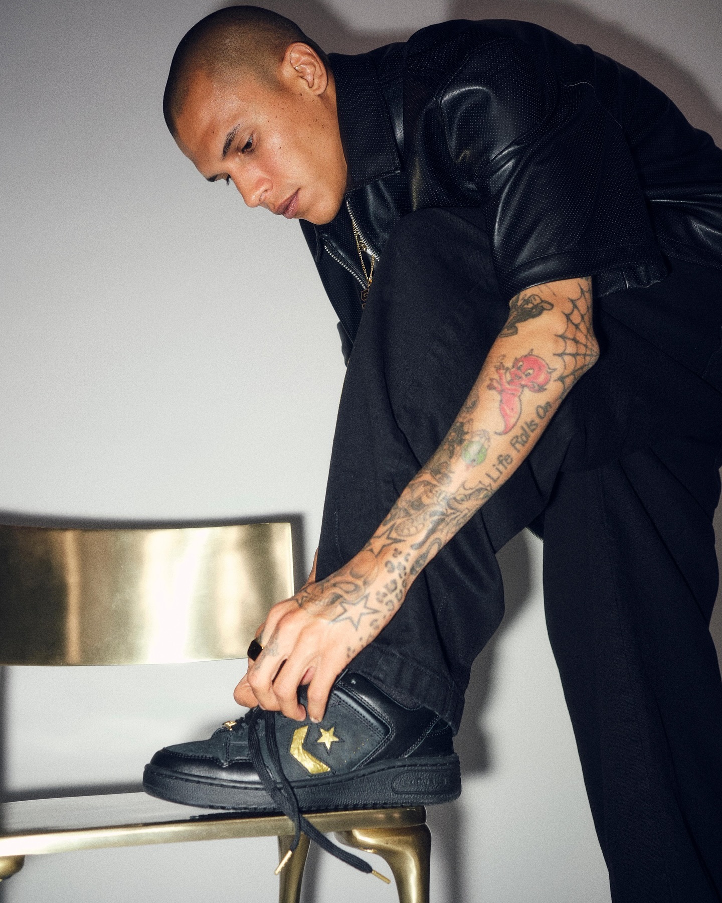 Foot Locker Canada on X Greatness through history Shop the Converse Foot Locker 50th collection is now available exclusively at Foot Locker. https t ZuUbL5ujlk https t Sosaq6UG8L X