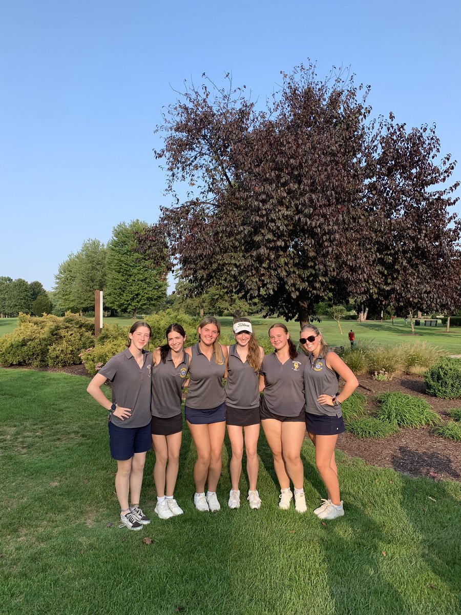 OFgirlsgolf's tweet image. Varsity beat Avon by one stroke, 183-184 Wednesday evening at Bob-O-Link! The team was led by Aubrey Caraballo (44), Addison Mullen (46), Mya Hovan (46) and Rachael Price (47). The team is now 5-2 in the SWC and plays in the Medina Invite Thursday. Great job ladies!