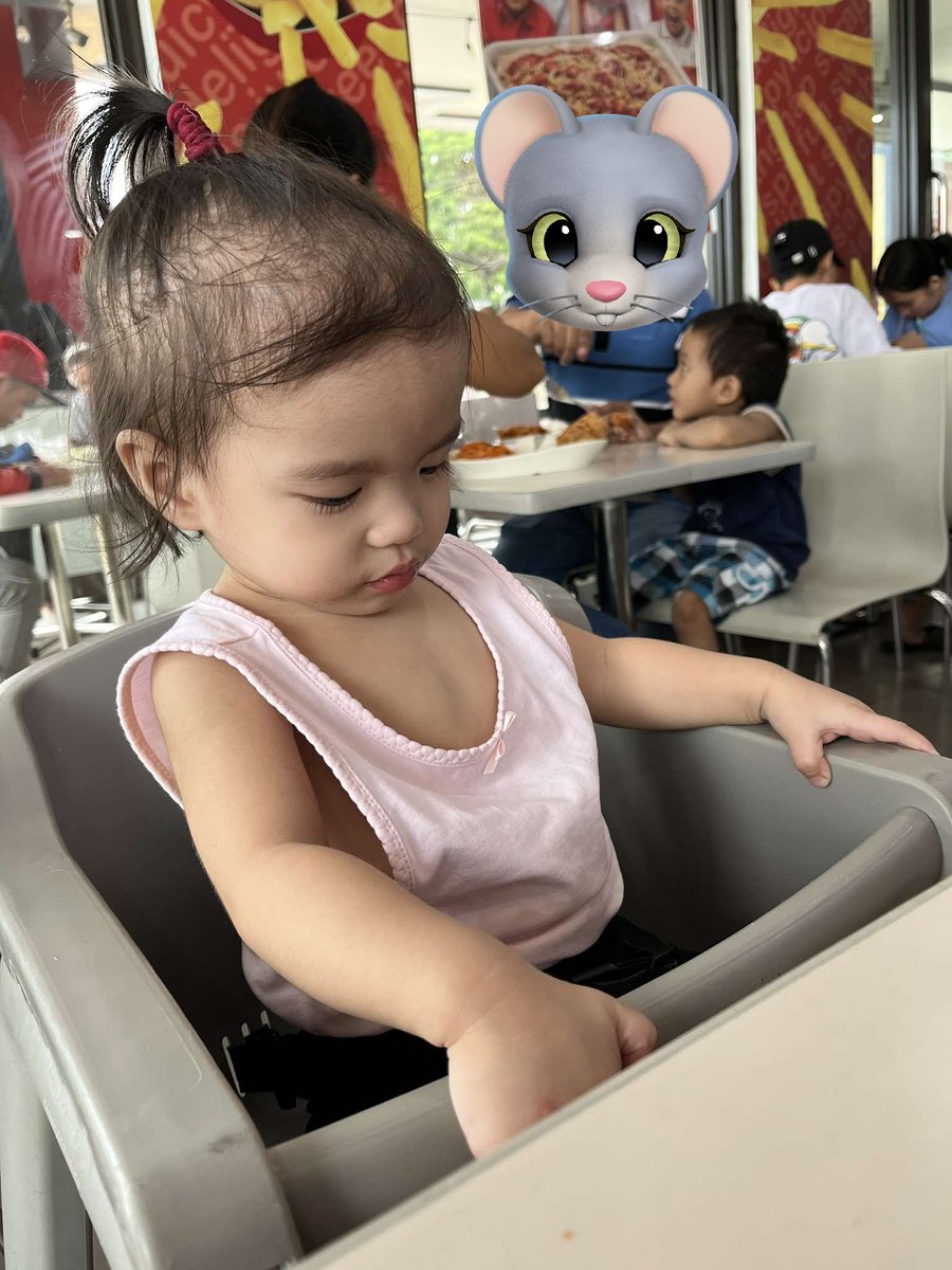 malid143's tweet photo. See u soon bebe xianea😘️ Love mamatita😊️ https://t.co/rhC6fF6ida