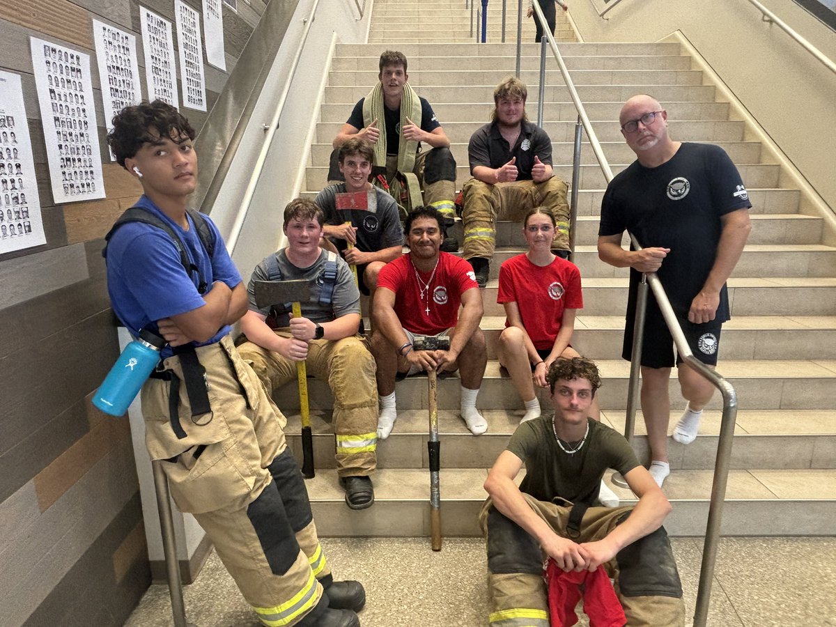 Sr Fire Ss came in strong as 3rd year veterans.  1,010 total stories with a total of 18,536 stairs climbed.  They never quit, and the teamwork was outstanding as they encouraged and helped each other throughout. #NeverForget911 <a href="/MaBlackOW/">Megan Black</a> <a href="/OWNovacekOWLS/">Jay Novacek</a> <a href="/OlatheFire/">Olathe Fire Dept.</a> <a href="/Olathe21st/">21stCenturyAcademies</a>