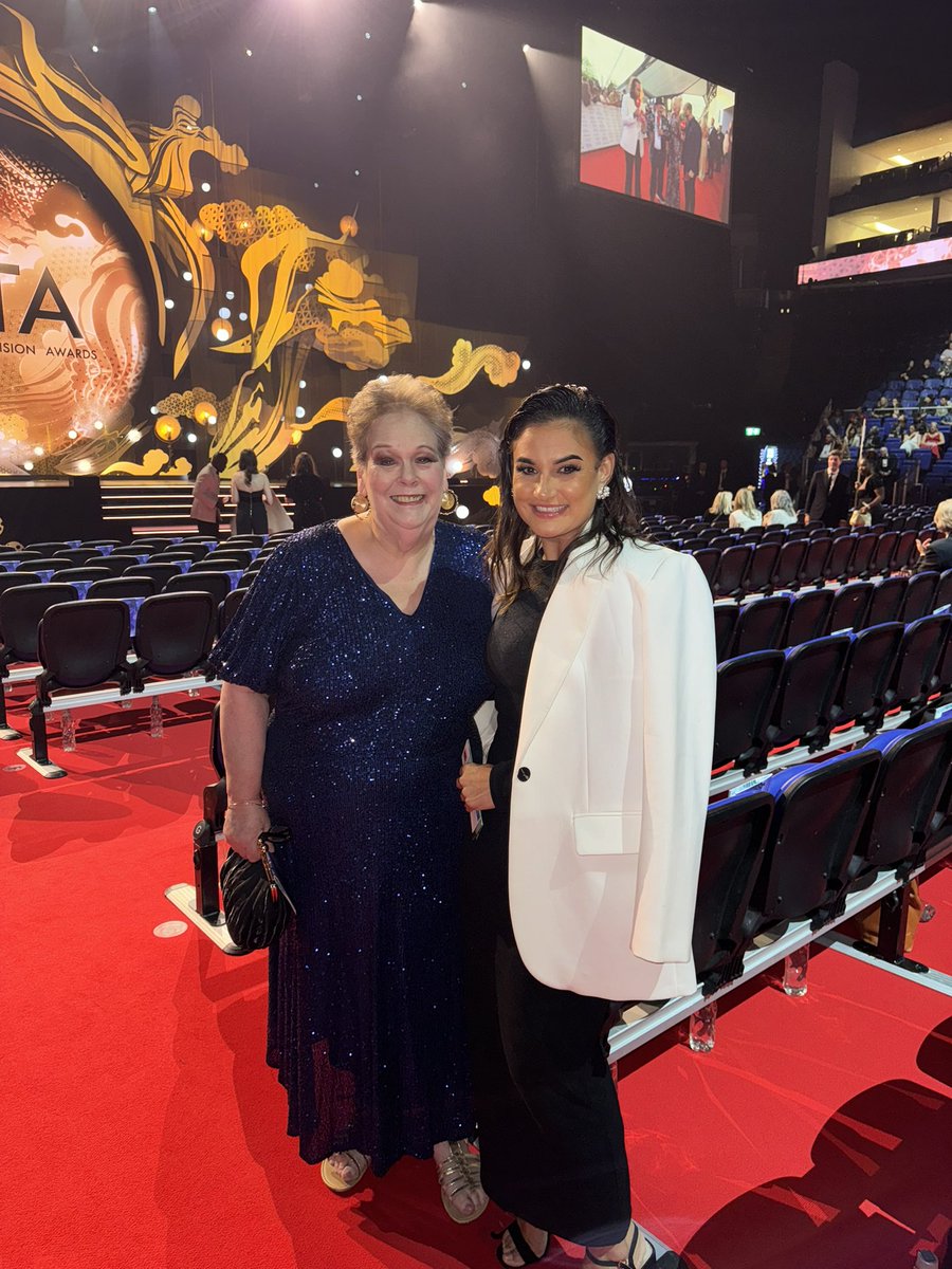 𝑰𝒐𝒏𝒊𝒄𝒂 tweet media