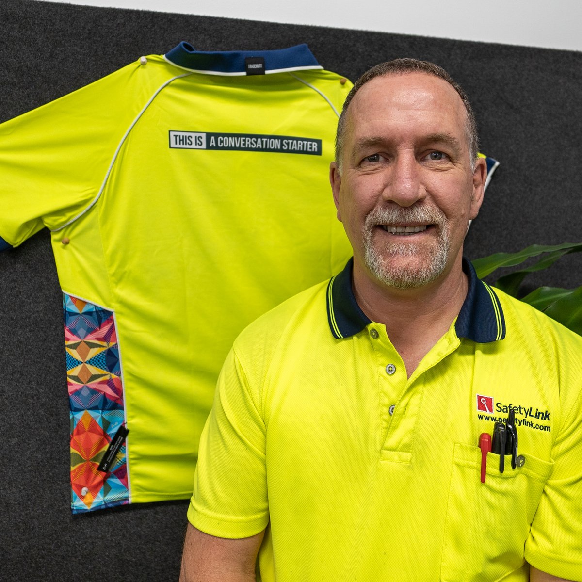 SafetyLinkAU's tweet photo. Meet Rob – Our Dedicated Safety Officer!

At SafetyLink, safety is our priority, and Rob embodies that commitment every day. With a passion for ensuring workplace safety and raising awareness for mental health.

#MeetTheTeam #SafetyLink #Safety #MentalHealth https://t.co/mzdJWvkaAr