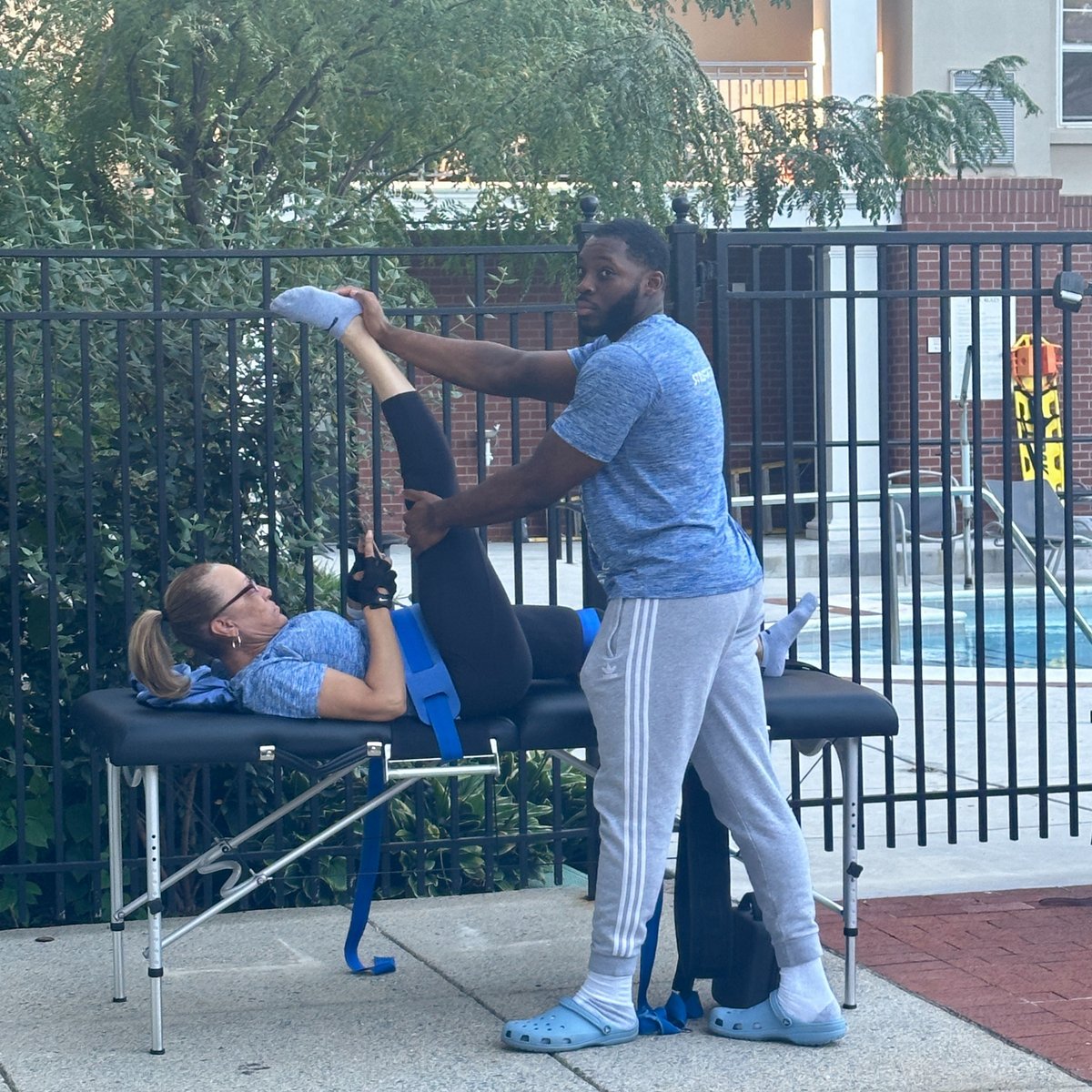 whitneybethesda's tweet image. 🌟 A huge thank you to everyone who joined us today! 🌟
We hope you had a blast and left feeling stretched and relaxed.
Stay tuned for more fun events, and don’t forget to take a moment for yourself. Until next time! 🙌✨
#TheWhitney #stretchzone #stretching #Thankyou #eventfun