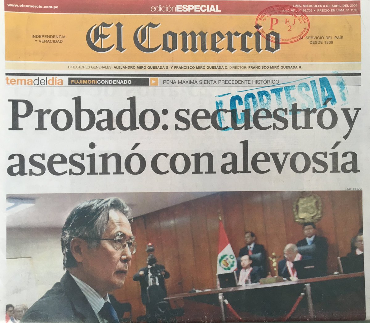MahMeli's tweet photo. @firewall2022 Hija de un funcionario público que sabe lo que es trabajar para fujimori. No como estos que sus padres fueron ambulante  o comerciantes sin educación y educaron asu hijos en disque escuelas ,que sólo esperan con su CV a cambio de un tapar. https://t.co/trTyt4BLYa