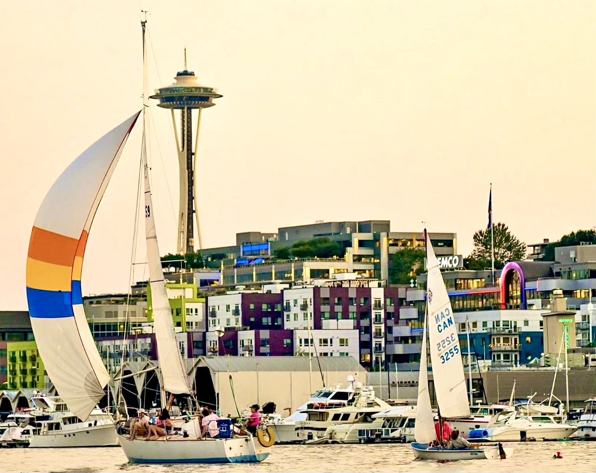 Seattle summer

#spaceneedle #seattle #sailing #summer #brookeamckinney #photography #adysen