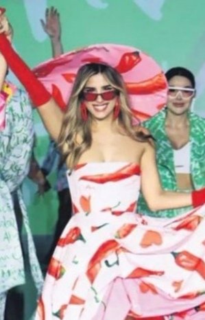 SoloJuligh's tweet photo. Icónic Julipo 🫶 #FashionWeek #NYFW24 https://t.co/SDTFm16xU0