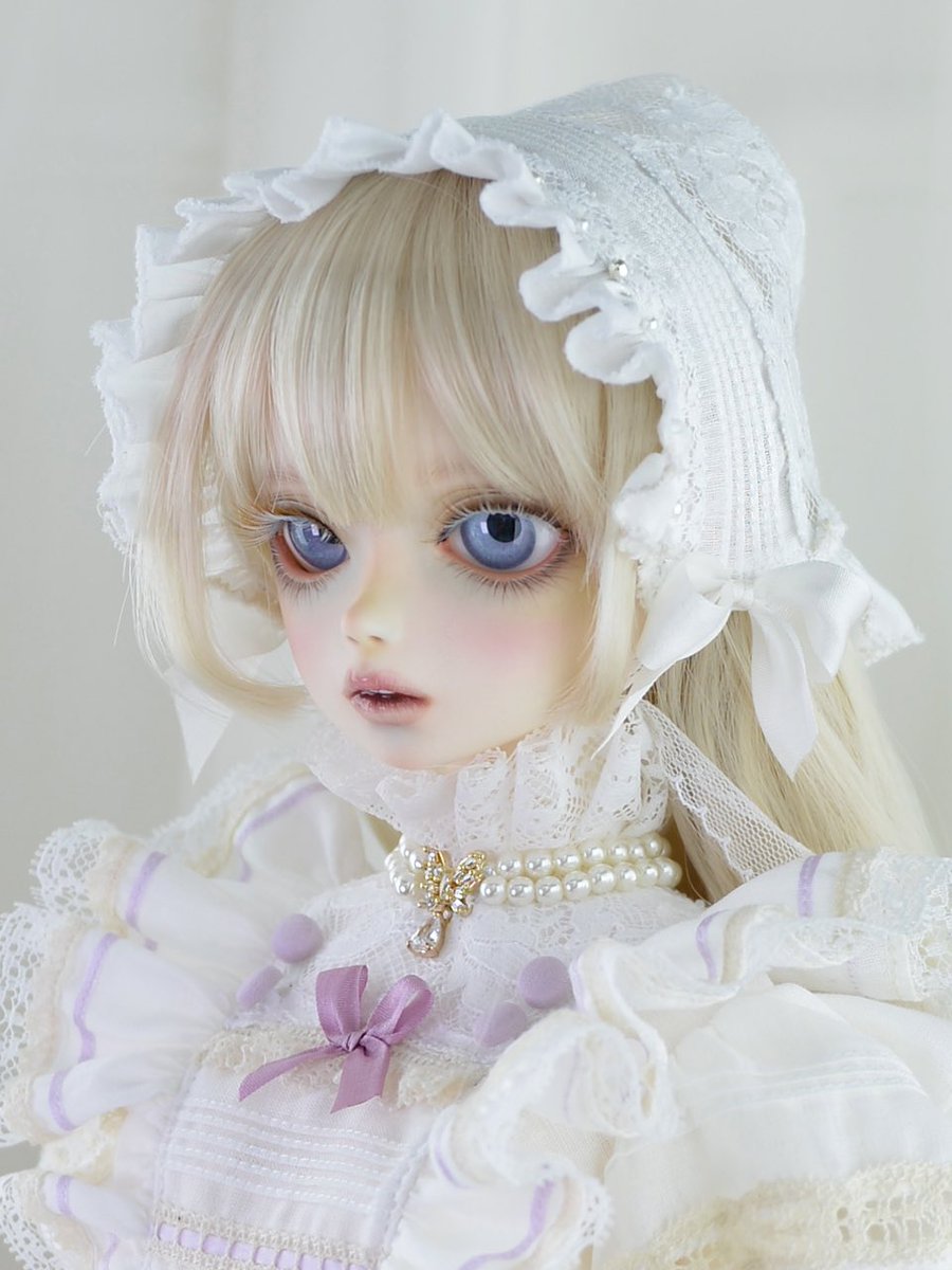 9세 드레스 열심히 사진편집중 입니다.
오늘 업데이트 하려고 했는데
이너드레스가 하얀색이라 디테일이 날아가서 재촬영을 해야하네요 ㅠㅠ
그래도 이번주 중으로 업데이트가 목표입니다.
그와중에 메이가 너무 예쁘네요💕