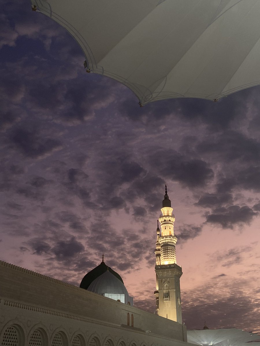 arihafatimah's tweet photo. the tahajjud + fajr combo in haram with this sunrise 😮‍💨💗 alhamdulillah https://t.co/bCBlBHuISM
