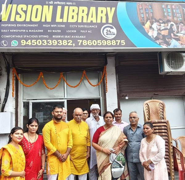BjpNeelima's tweet photo. छपेड़ा पुलिया में #vision_library के शुभारंभ पर श्री पंचानन सिंह जी को शुभकामनाएं दी..
@PMOIndia @narendramodi @BJP4UP @myogiadityanath @CMOfficeUP https://t.co/9RJXkJt4tP
