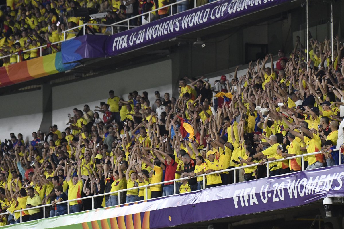 Alejandro Eder (@alejoeder) on Twitter photo ¡Momento histórico en el Pascual! ¡Que no quede duda! Somos la casa de la Selección Colombia Femenina. ¡Viva nuestra Sele! ¡Viva Colombia! 🇨🇴 ¡Momento histórico en el Pascual! ¡Que no quede duda! Somos la casa de la Selección Colombia Femenina. ¡Viva nuestra Sele! ¡Viva Colombia! 🇨🇴