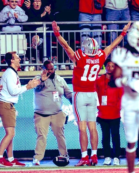 theblockspot's tweet photo. The best QB in America plays football in Columbus. https://t.co/ntQy2yHNBJ