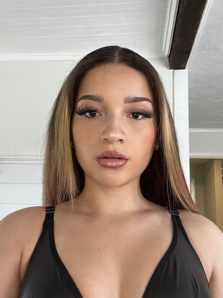 𝓖𝓸𝓭𝓭𝓮𝓼𝓼 𝓓 | 👑 tweet media