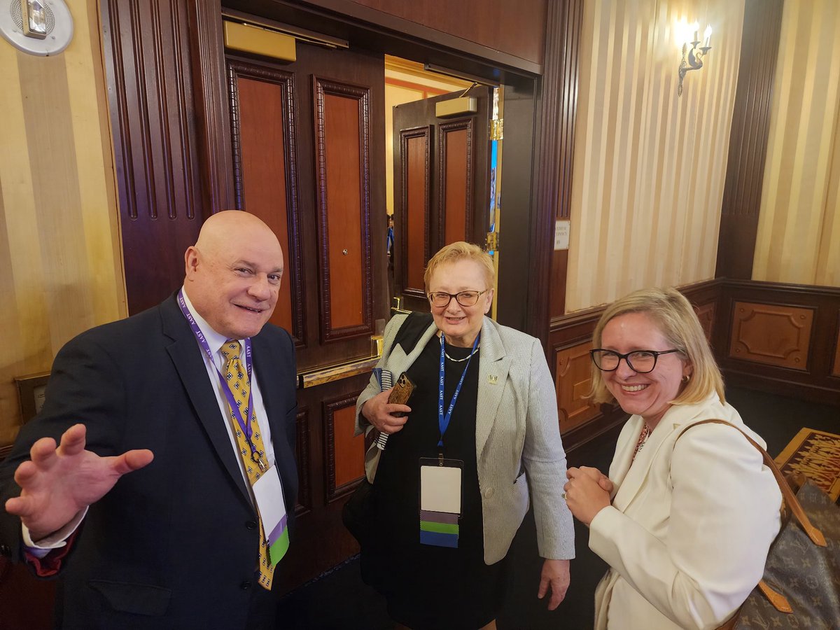 Dee J. MD FACS FCCM tweet media