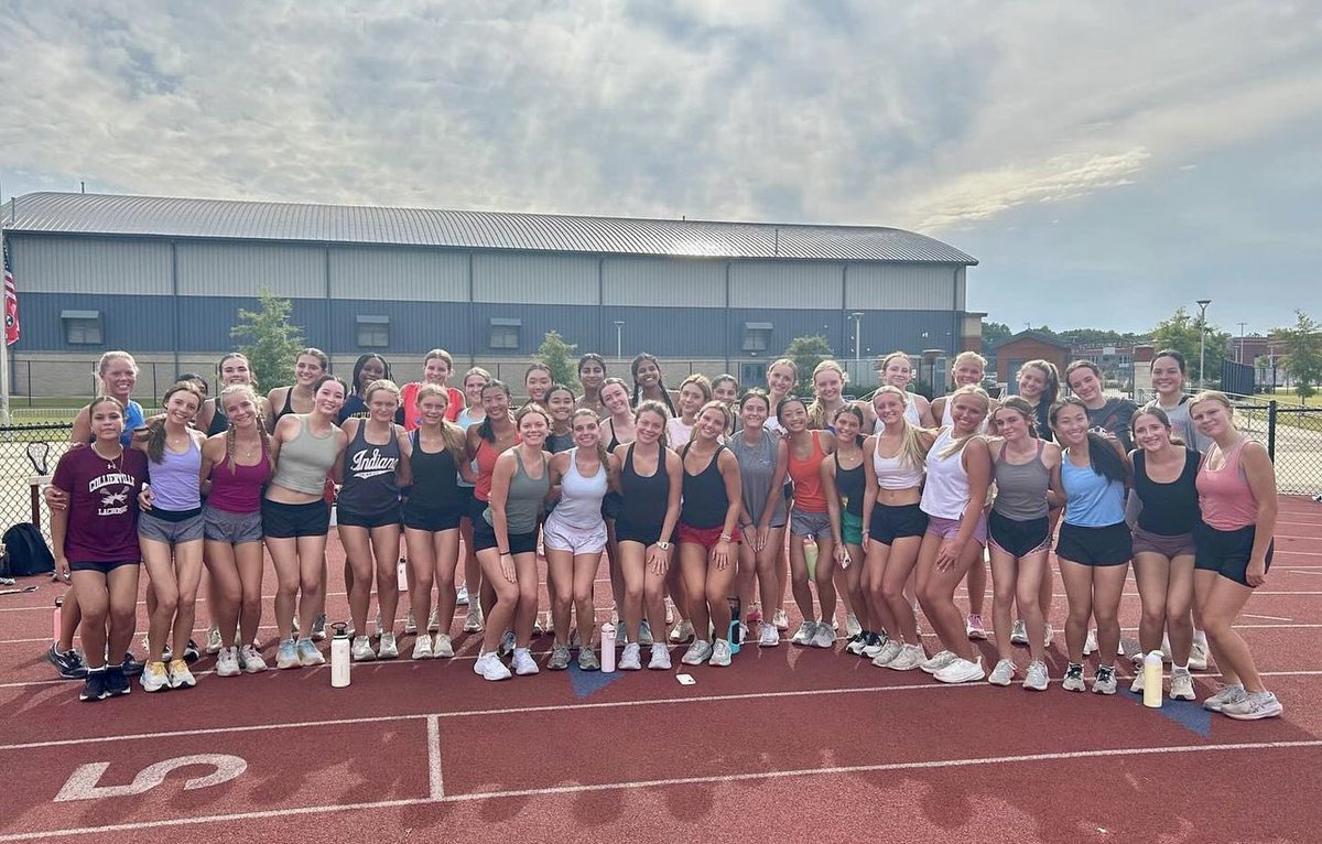 CHSLadiesLax's tweet photo. Coming together as a team in remembrance of 9/11 🇺🇸

@GoDragonsGo_ https://t.co/Ef5stKO6Bc