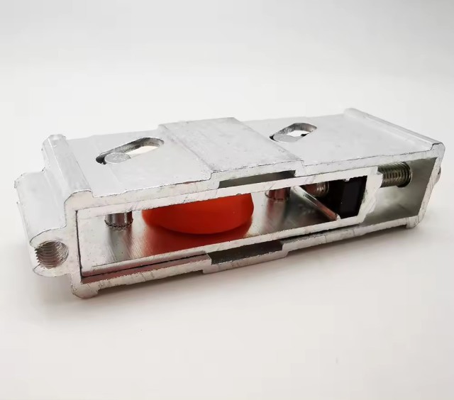 KangdianMetal's tweet image. Check out our heavy duty sliding roller! 🚪 Customize the color and material to fit your style. Made with durable aluminum, our window roller wheel is built to last. #SlidingDoor #WindowRoller #DoorAndWindowHardware #SteelWindowHardware
julongroller.com