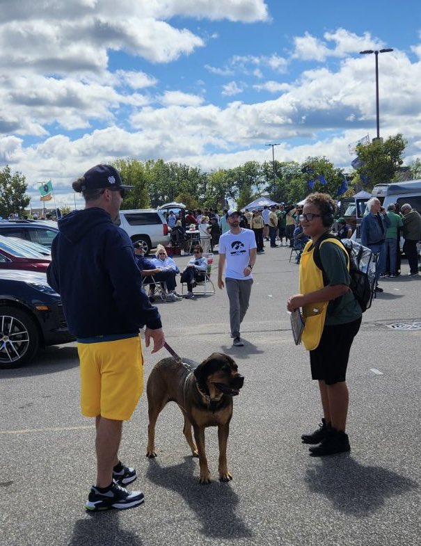 Marquette’s students are in the community positively representing themselves! 

Mr. Emery and Sunny ran into one of our secondary education students selling programs at the Notre Dame football game on Saturday. 

We are proud of you kiddo!!!!