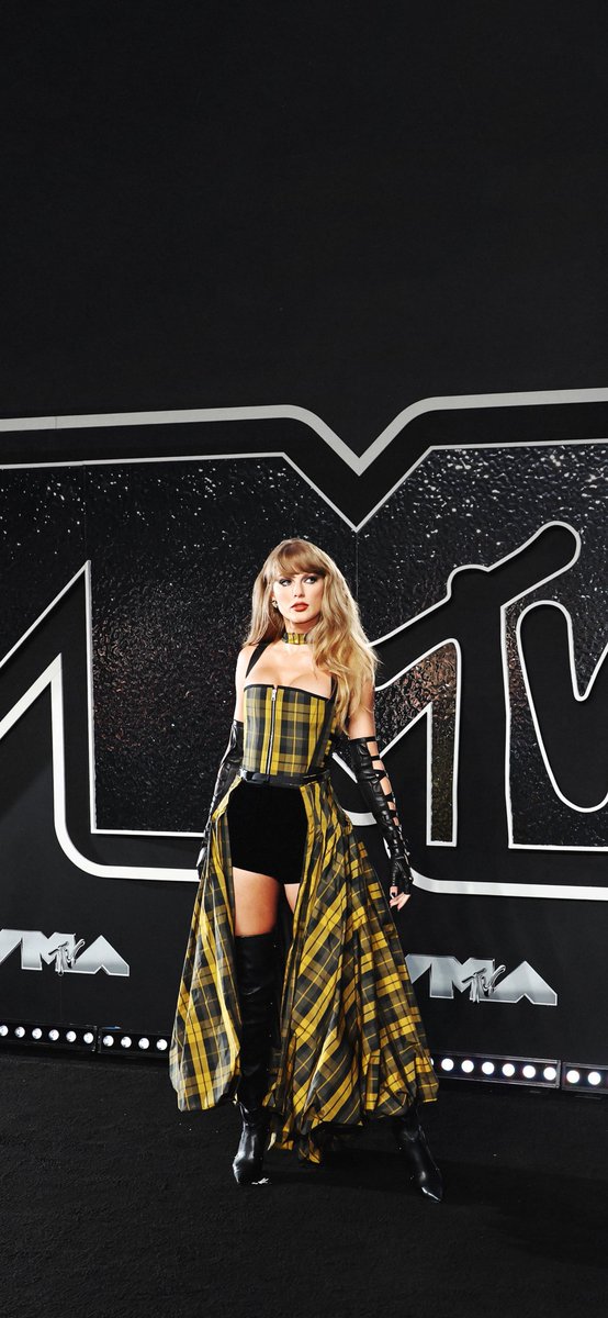 Kuba Swift tweet media