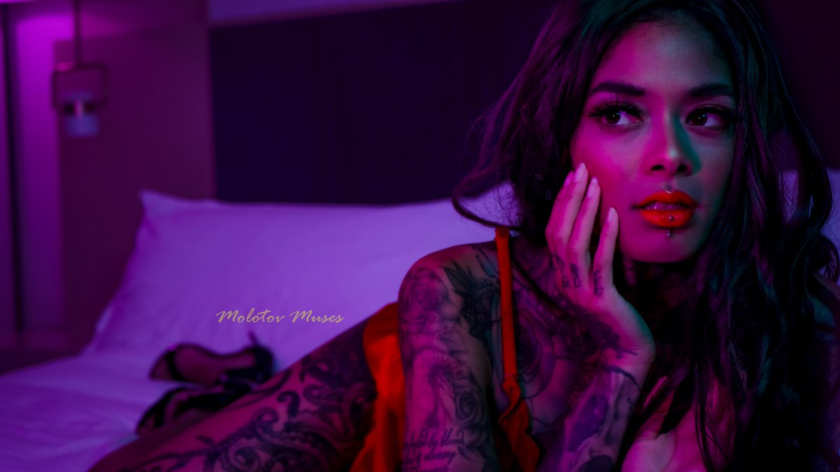 molotovmuses's tweet photo. Andrenece
🎥 Shot and edited by @lissrckstdy
🎬 Production by @molotovmedia
🩱 Styled, accessorized, make-up, hair by Andrenece

---

💣 Full video and Pics out now!
Visit us, join the VIP gallery.
📲 @molotovmuses
🔗 molotov muses • com https://t.co/odPKfvsC5A