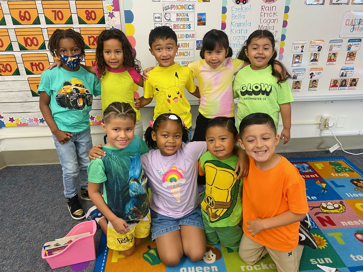 aloha_academy's tweet photo. Our Aloha Dolphins showed up bright and early! September is attendance awareness month. Make sure to arrive on today everyday.🐬 https://t.co/QHZS9svP0l