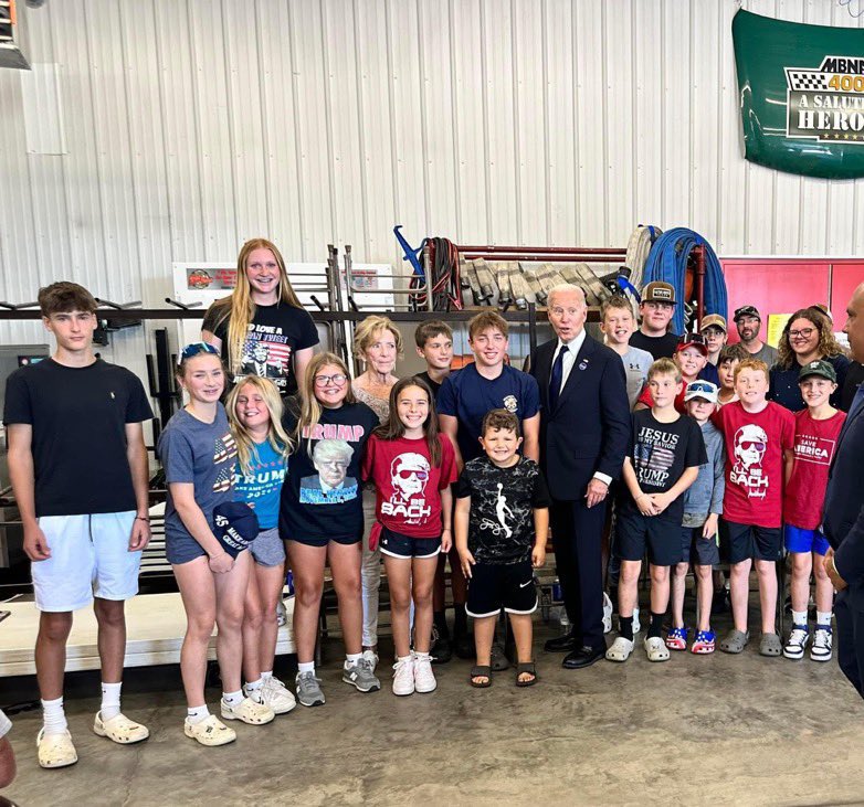 ImFiredUp2's tweet photo. Come on Man.
Biden takes pic with young kids most wearing Trump shirts.
Well played kids. @realDonaldTrump @JasonMillerinDC https://t.co/4kUzhTV6n5