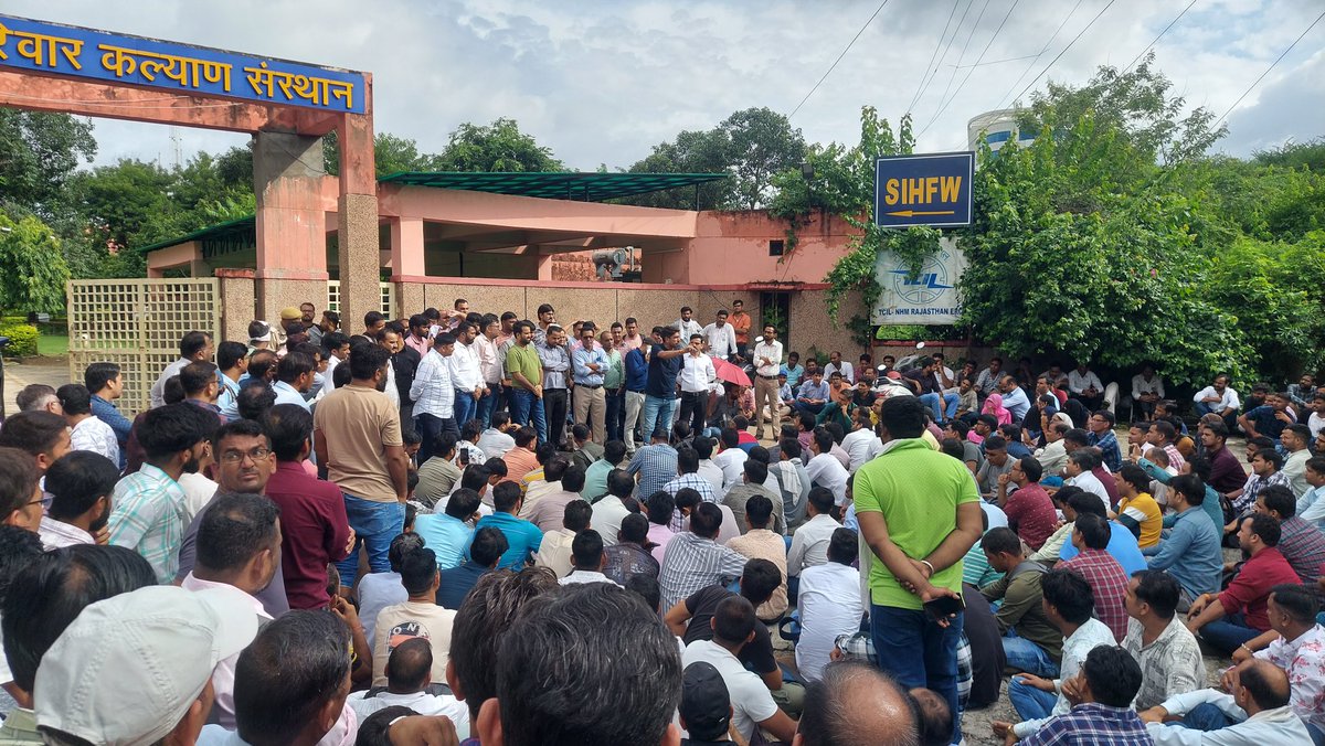 हे राजस्थान सरकार <a href="/RajCMO/">CMO Rajasthan</a> , 12 सालो से हम बेरोजगारों की एक ही गुहार है की जल्द से जल्द हम फार्मासिस्ट साथियों की फाइनल लिस्ट जारी हो, और जल्दी पोस्टिंग मिल सके,जिससे मरीजों को मुफ्त दवा का लाभ मिल सके
<a href="/BhajanlalBjp/">Bhajanlal Sharma</a> 
<a href="/GajendraKhimsar/">Gajendra Singh Khimsar</a> 
<a href="/KumariDiya/">Diya Kumari</a>
<a href="/pantlp/">LP Pant</a>