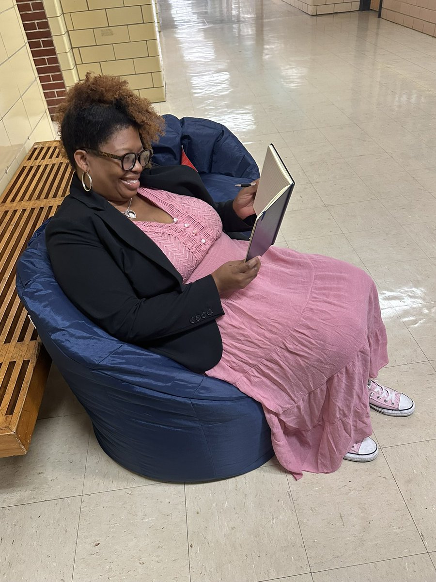 CHES_TAG's tweet photo. EXCITING!!! Our @DonorsChoose packages have arrived!! Even the adults can’t resist giving the seating a try! Enhancing our CALMING CORNERS! ♥️♥️ #SEL #calmingcorners #TAGSEL #chesWaltonTAG https://t.co/OI5WUODn7U
