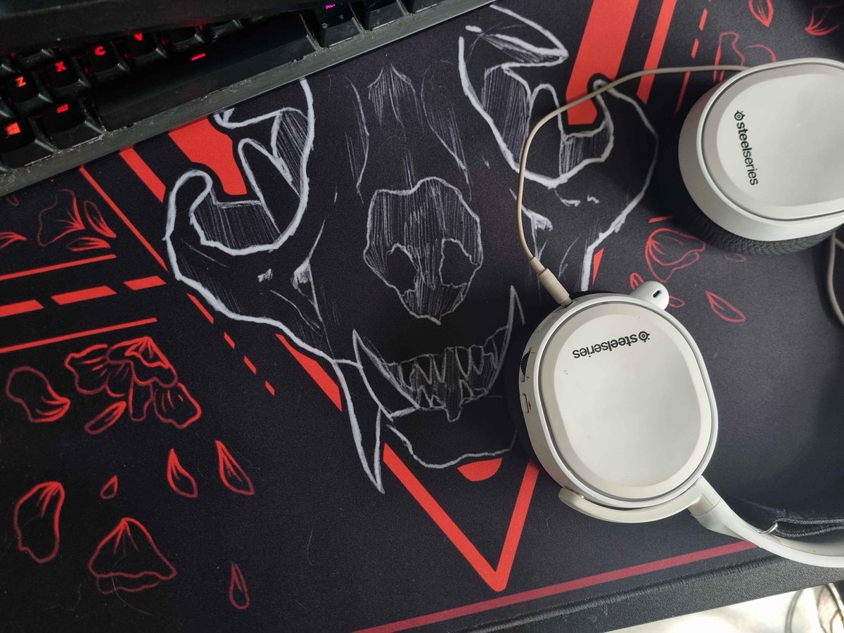 i'll never get over the fact that i draw this shit on my ipad and now its just like out there, in the world, waitin for ya

⚔️ the-egg-carton.com ⚔️