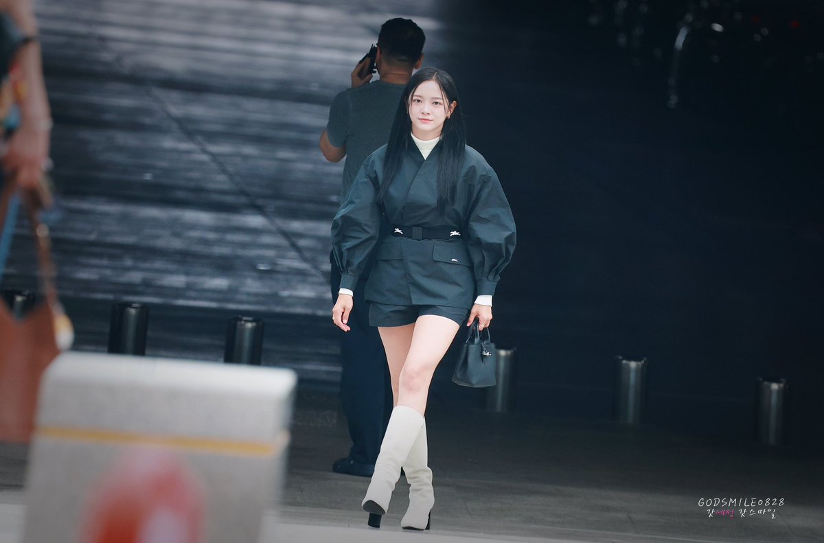 240912 ICN 

대만에서 보자 👀

<a href="/0828_kimsejeong/">김세정 KIM SEJEONG</a>
#김세정 #세정 #갓세정 #kimsejeong #sejeong #キムセジョン #金世正