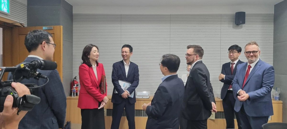Transitional Justice Working Group 전환기 정의 워킹그룹 (@tjwgseoul) on Twitter photo CSW North Korea Report 2024
On Sept 11, 2024, <a href="/CSWadvocacy/">CSW Advocacy</a>, <a href="/TJWGSeoul/">Transitional Justice Working Group 전환기 정의 워킹그룹</a>, and <a href="/yonseigsis/">Yonsei GSIS</a> co-hosted an event discussing human rights abuses and religious persecution in North Korea.
Key topics: religious oppression, forced repatriation of defectors. #NorthKorea #TJWG #CSW #Yonsei CSW North Korea Report 2024
On Sept 11, 2024, <a href="/CSWadvocacy/">CSW Advocacy</a>, <a href="/TJWGSeoul/">Transitional Justice Working Group 전환기 정의 워킹그룹</a>, and <a href="/yonseigsis/">Yonsei GSIS</a> co-hosted an event discussing human rights abuses and religious persecution in North Korea.
Key topics: religious oppression, forced repatriation of defectors. #NorthKorea #TJWG #CSW #Yonsei