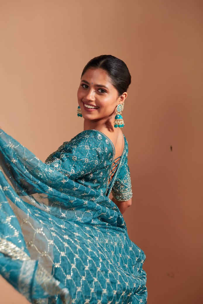 Excited to introduce graceful actress Samriddhi Tara in her Tamil debut #Myyal🌟 
Already a star with titles like #MissGrihalakshmi2019 and #StarMissFaceOfIndia2021, she's ready to shine! ✨ 

@Sureshchandraa @Abdulnassaroffl @Donechannel1  #SamriddhiTara