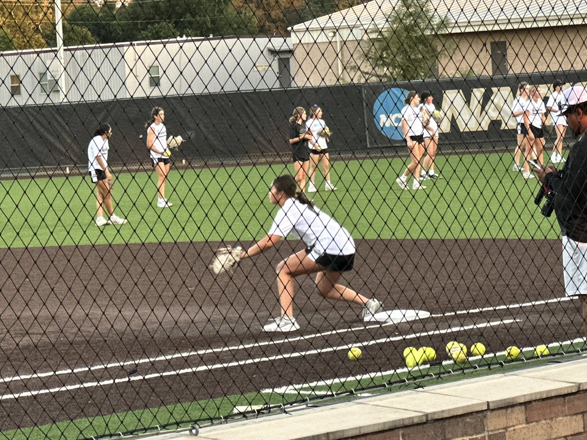 Isabella Grace Serna 2027 tweet media