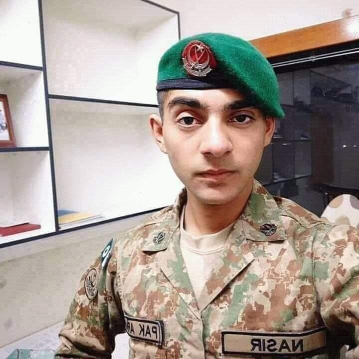 Bahot1293841's tweet photo. یفٹیننٹ ناصر خالد PMA 137 LC آج شمالی وزیرستان میں آئی ای ڈی دھماکے میں( شہادت کے عظیم مرتبے پر فائز )
سب سے شہید کے لیے دعا کی اپیل
#Balochistan #BYCexposed #perletti #Abhiya #Ispr #Bitcoin #Afram #Gwadar https://t.co/u3JA7kcHYr