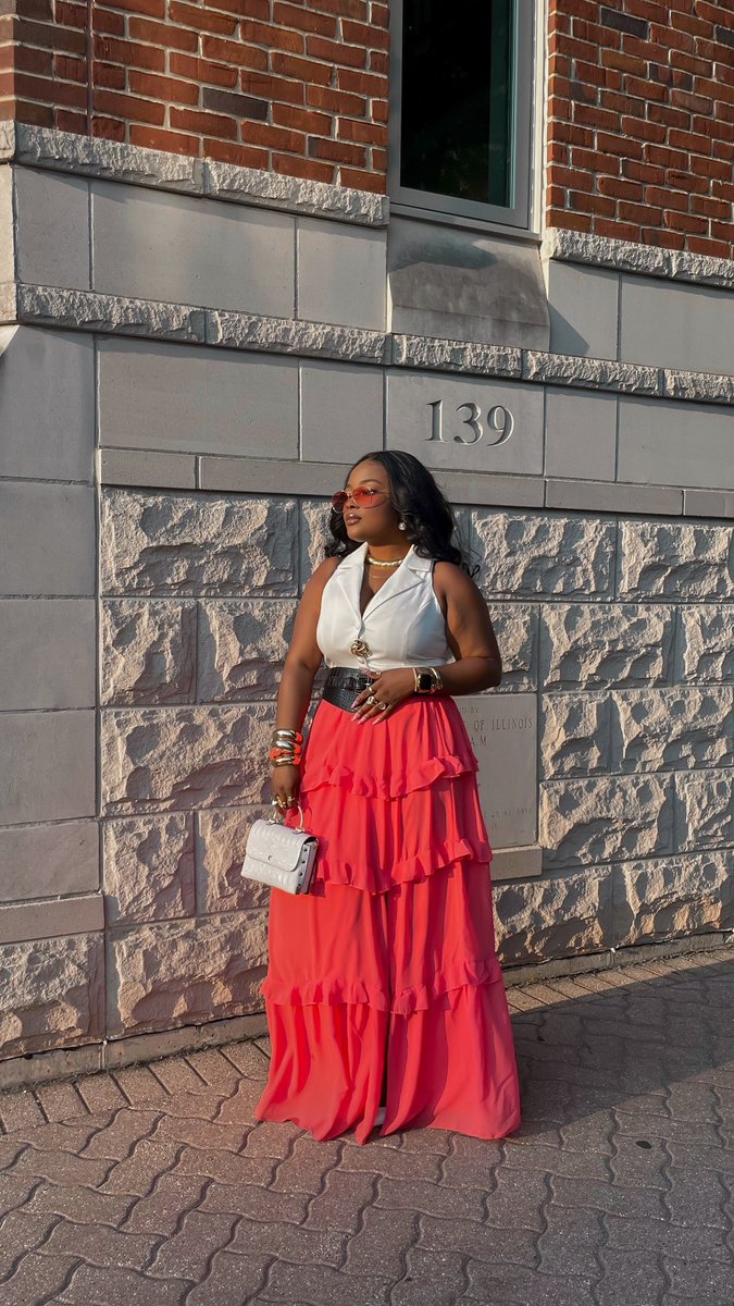 TekevweO's tweet photo. What I’d wear if I was going to New York fashion week #NYFW https://t.co/rs6KSfmXXT