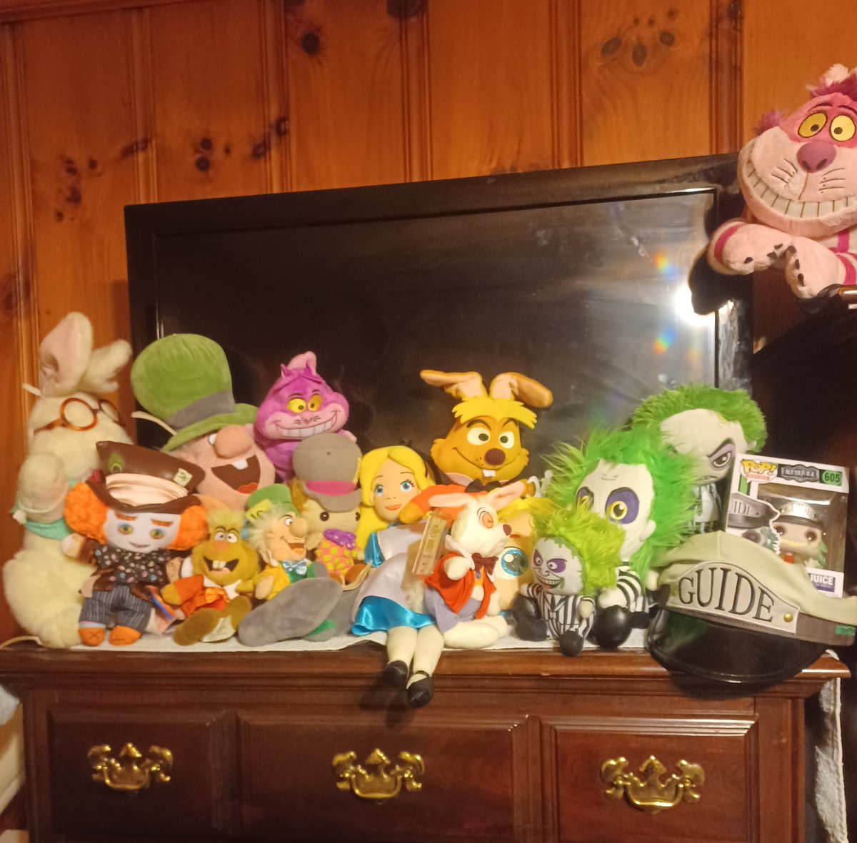 hatterhareceo's tweet photo. finally, somewhat organized https://t.co/QDaEuZzbft