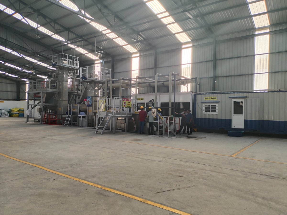 martinma0716's tweet image. Our fertilizer production line offers efficient blending for high-quality fertilizers. The low-energy blending system reduces costs, while our fertilizer mixer manufacturer ensures reliable performance every time.
#fertilizerproduction #blendingequipment #sustainablefarming