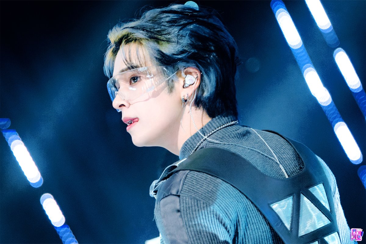 🚨인기가요 #결방_하드털이

[Web발신][결방 하드털이_추석VER]

러비티의 선물이 배송 완료되었습니다.🎁

· 상품명 : ✨크래비티✨ 미공개 포토🫶
· 인수자 (위탁 장소) : 러비티 맘 속💕

MORE🔗programs.sbs.co.kr/enter/gayo/vis…

#인기가요 #Inkigayo #인가하드털이 #CRAVITY #크래비티 <a href="/CRAVITYstarship/">CRAVITY OFFICIAL</a>