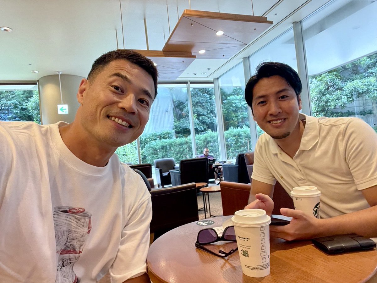 【小倉高校】
今朝は小倉高校の大先輩である山田章仁さん(<a href="/yamadakihito/">山田章仁 Akihito Yamada</a>)と溜池のスタバでミートアップ！🏉
引き続きよろしくお願いいたします！🤲