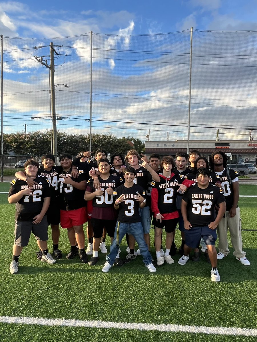 sw_football's tweet photo. Thank you, Tiger nation for showing up tonight at our blackout pep rally! Had a great time recognizing all of our athletes and especially our senior football players
@sbisdathletics 
@CoachRohrs 
@SpringWoodsHigh https://t.co/yQdG4tITec