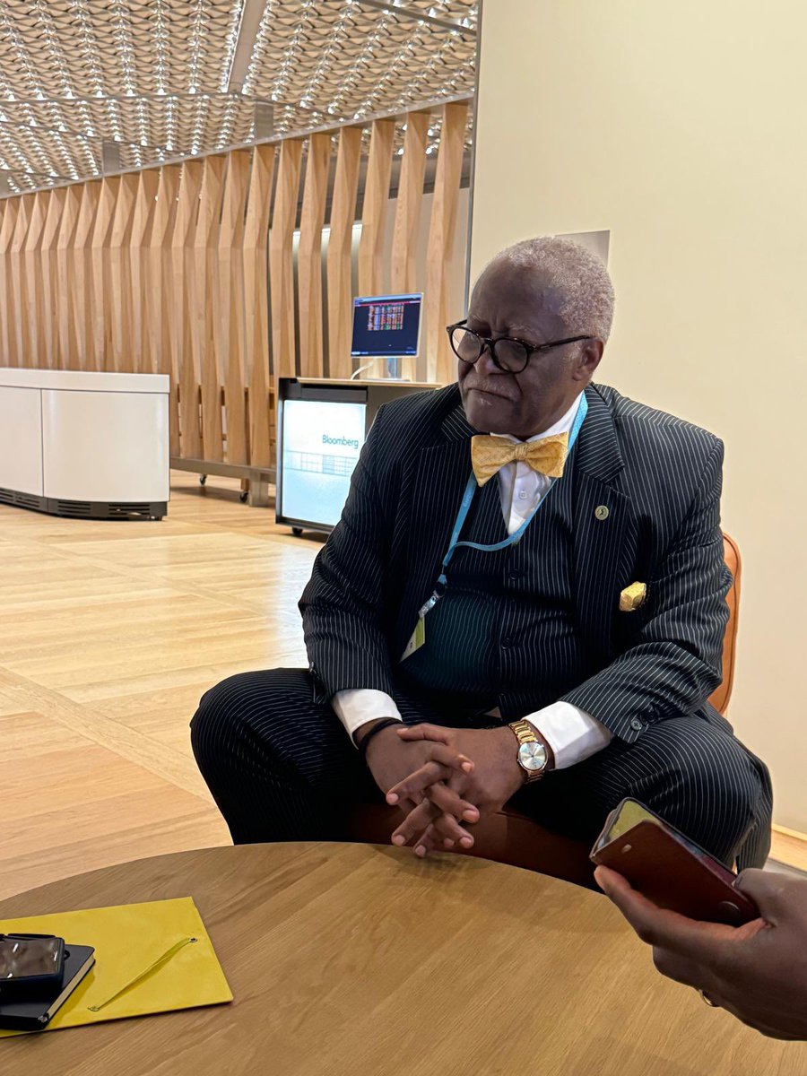 Akere Muna tweet media