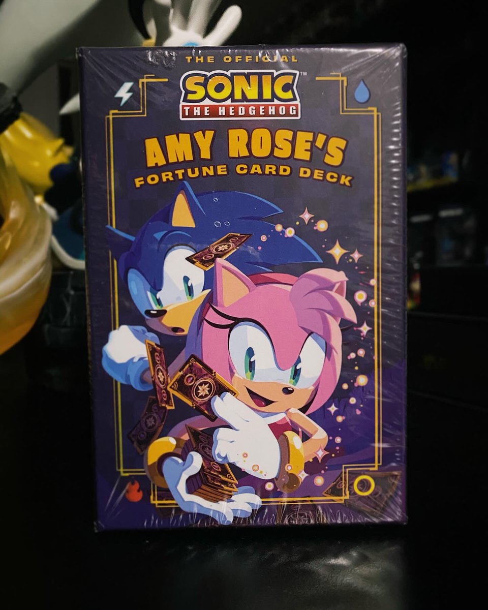 Gaarkashi's tweet photo. Amy Rose’s Fortune Card Deck. i think fortune/tarot cards are really cool.  I can’t decide if i want to open these 
#sonicthehedgehog #amyrose https://t.co/lr21aBq8nt