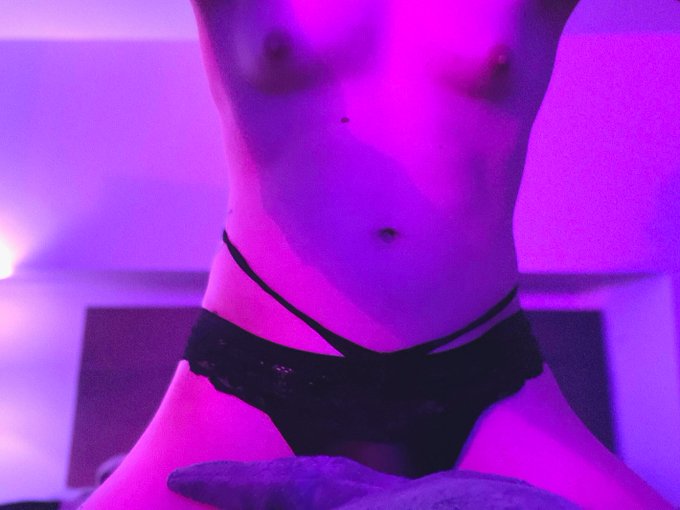 Khai Mummy NSFW’s pics and videos