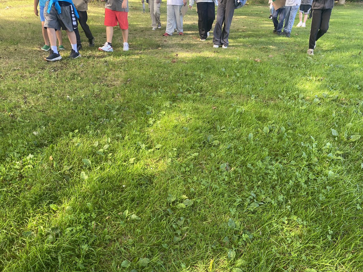 Wednesday week 2 back to school. Great start though this is when problems and tiredness start to bubble up. Reminding myself to find the play in ideas and activities and my job.