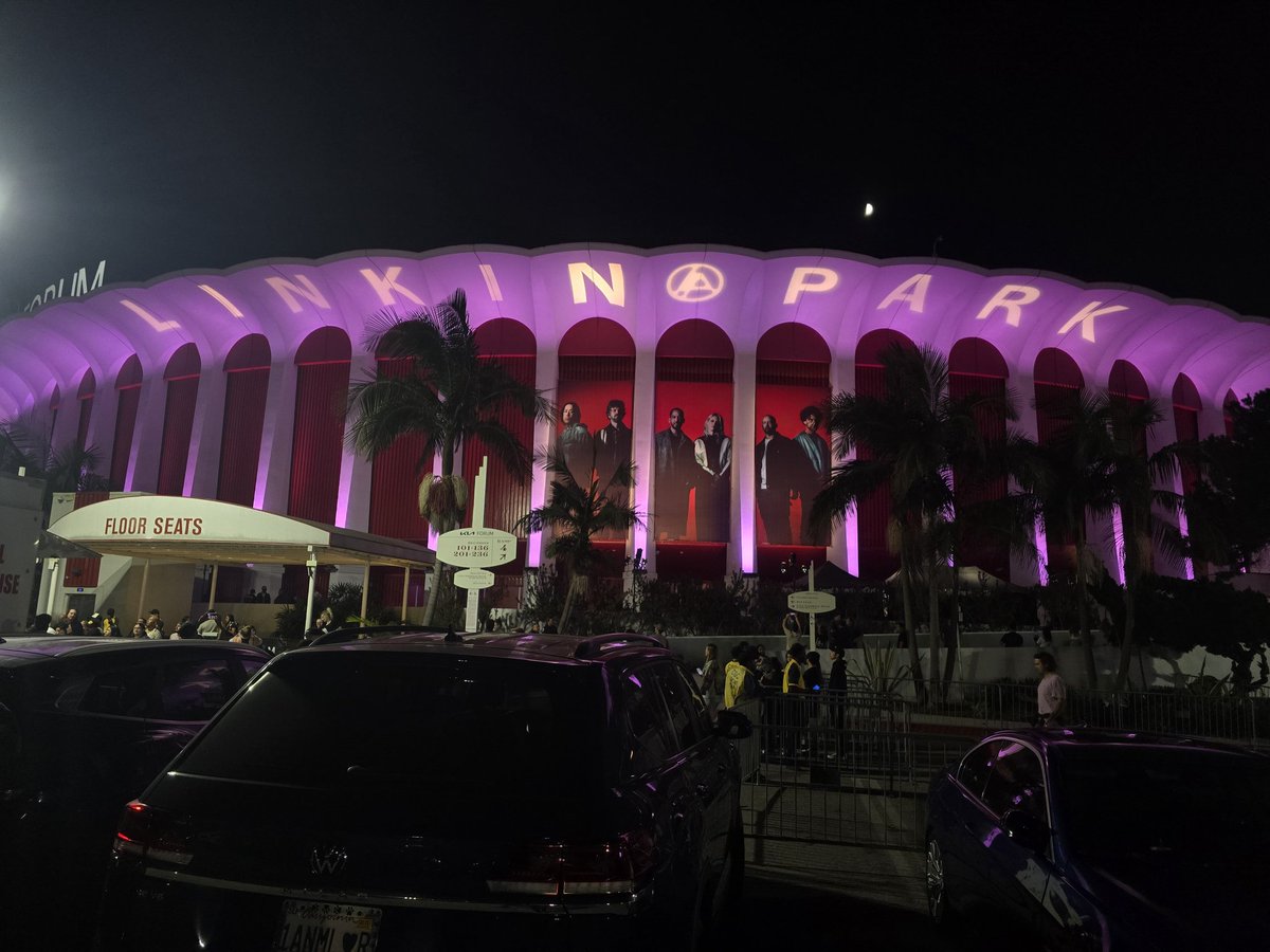 _jxhn_'s tweet photo. @linkinpark @mikeshinoda #LinkinPark #ChesterBennington #MikeShinoda #LinkinPark2 #FromZero #TheForum #KIAForum https://t.co/IZOWFN0t7N