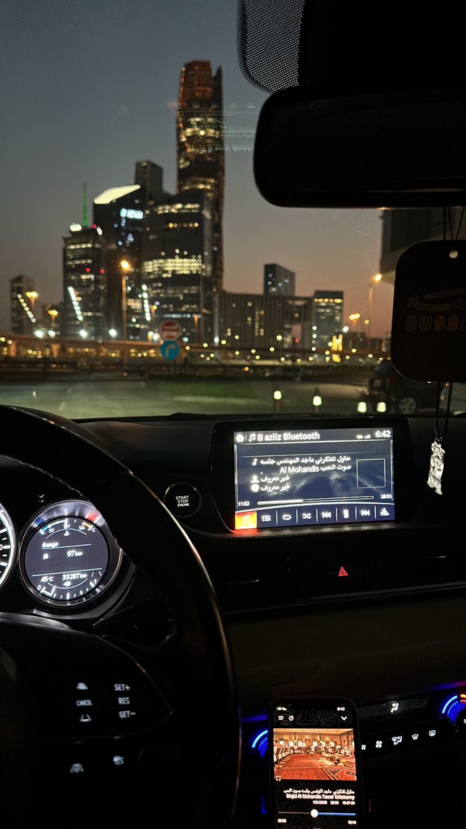 "اه ما ارق الرياض تالي الليل💙"