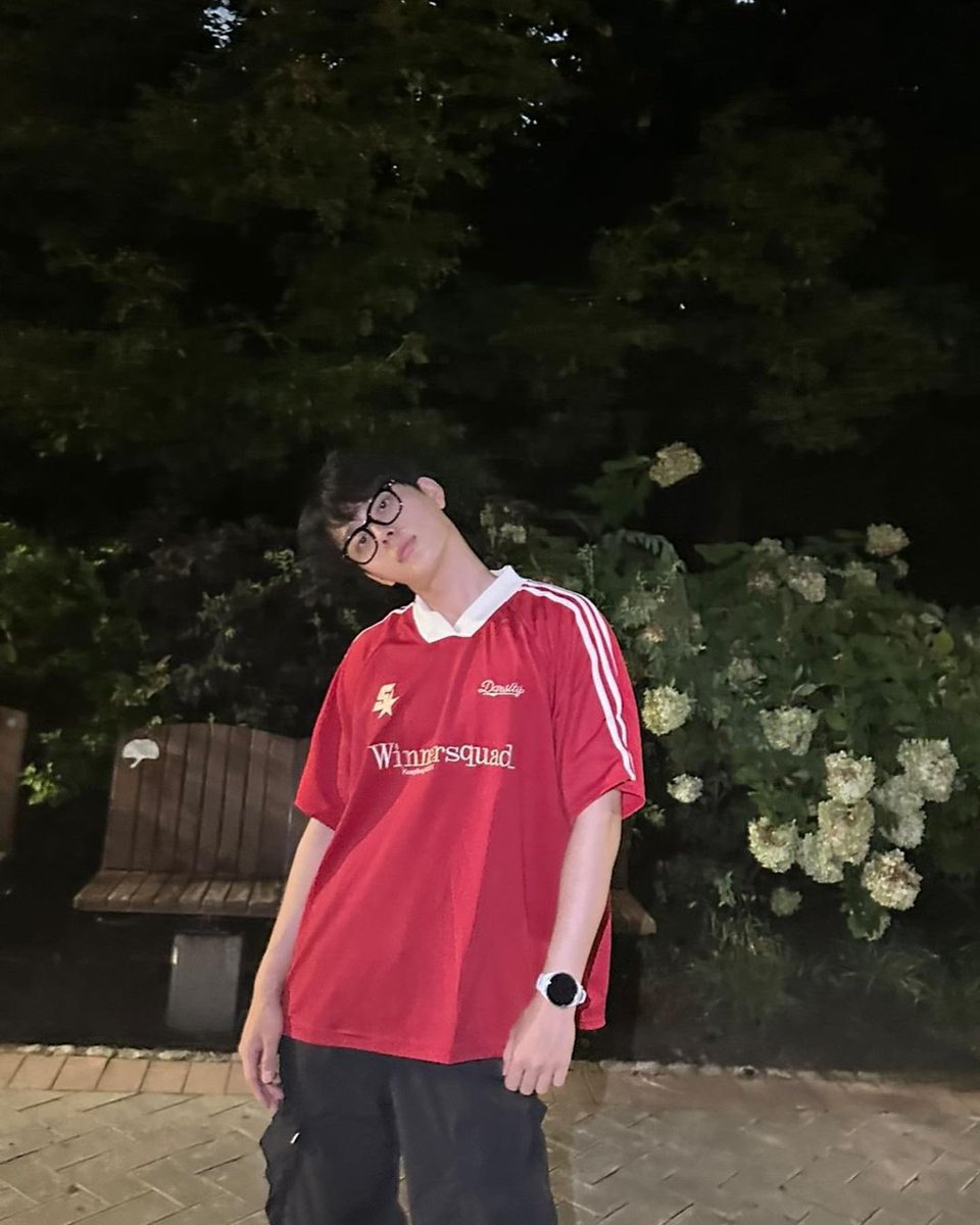 유선호 이 사이에 7년 있음🥹