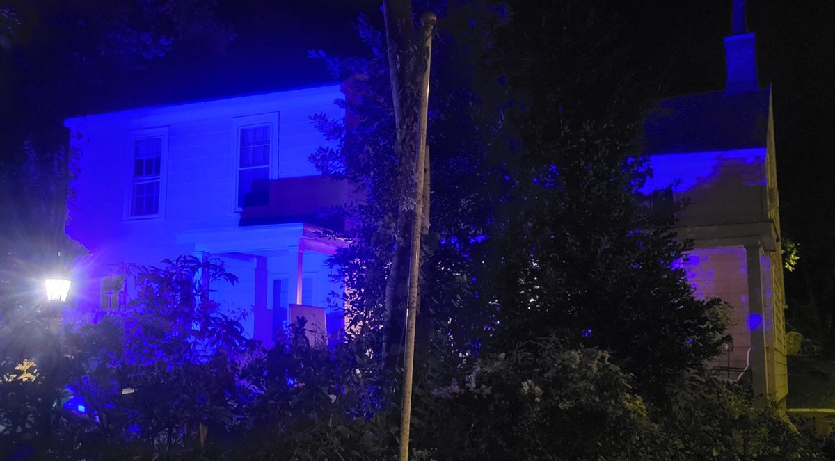 PaineCottage's tweet photo. Paine Cottage joins landmarks across NYS-Tribute in Light
“Let it be told to the future world, that in the depth of winter, when nothing but hope &amp; virtue could survive, that the city &amp; the country, alarmed at one common danger, came forth to meet and to repulse it.” Thomas Paine https://t.co/BlX6Hg2KRn