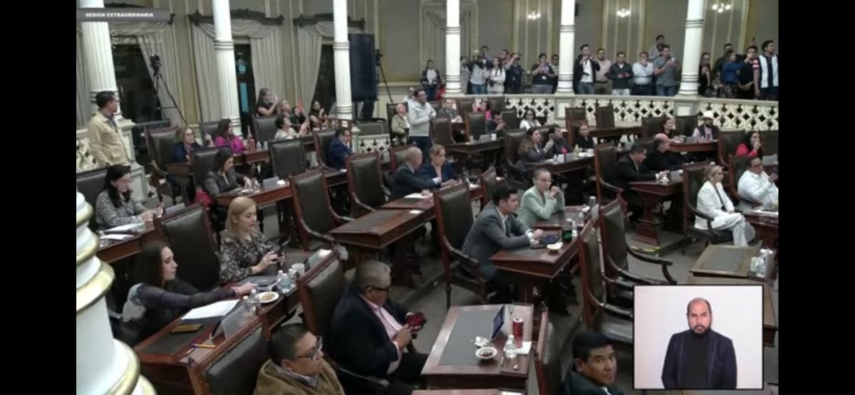 KariPerezPopoca's tweet image. #LaReformaAlPoderJudicialVa
SON LAS 9:34 faltan 5 estados.
El congreso de Puebla ha votado, queda aprobada.
Con 28 ✅ votos a favor.
#KPP♥️